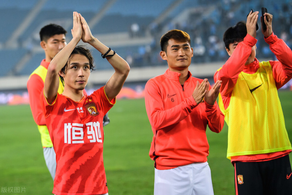 广州恒大再开新赛程,全队动员迎接胜利机遇 广州恒大再开新赛程,全队动员迎接胜利机遇