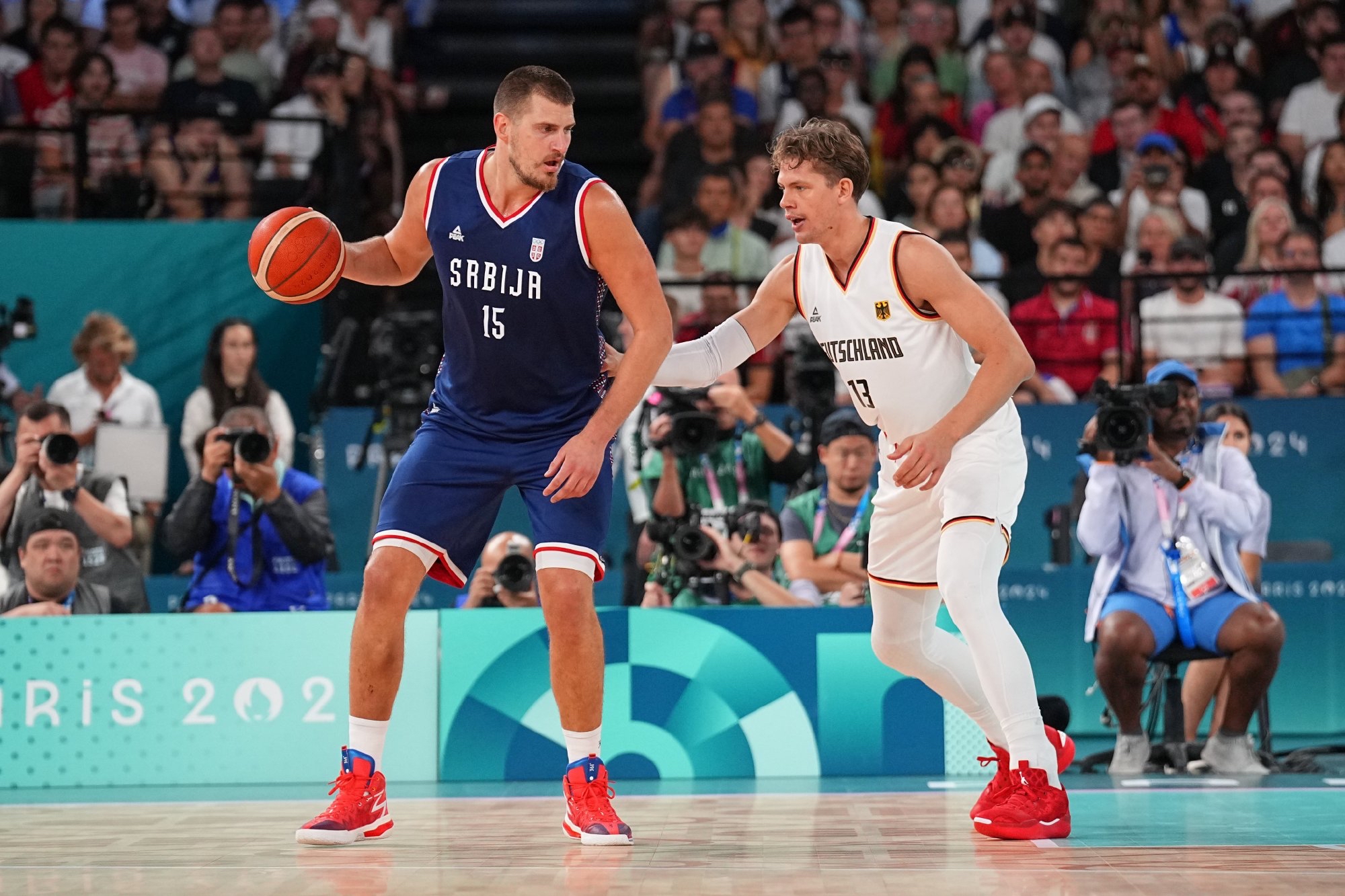 希腊男篮绝杀塞尔维亚男篮,艾顿打破历史纪录 希腊男篮绝杀塞尔维亚男篮,艾顿打破历史纪录