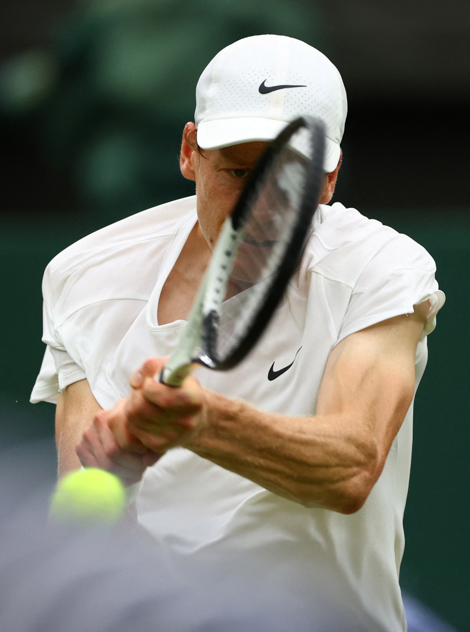 拉沃尔杯轻取温网，梅德韦杰夫扛起全队